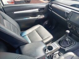 
										2025 Toyota Hilux full									