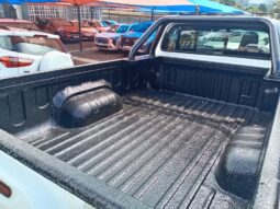 
										2025 Toyota Hilux full									