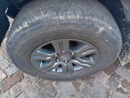 
										2025 Toyota Hilux full									