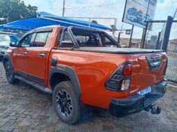 
										2020 Toyota Hilux full									