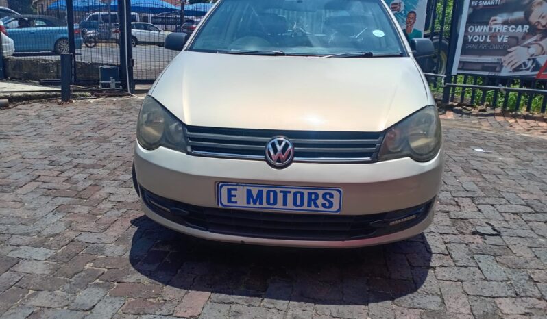 
								2010 VW POLO full									